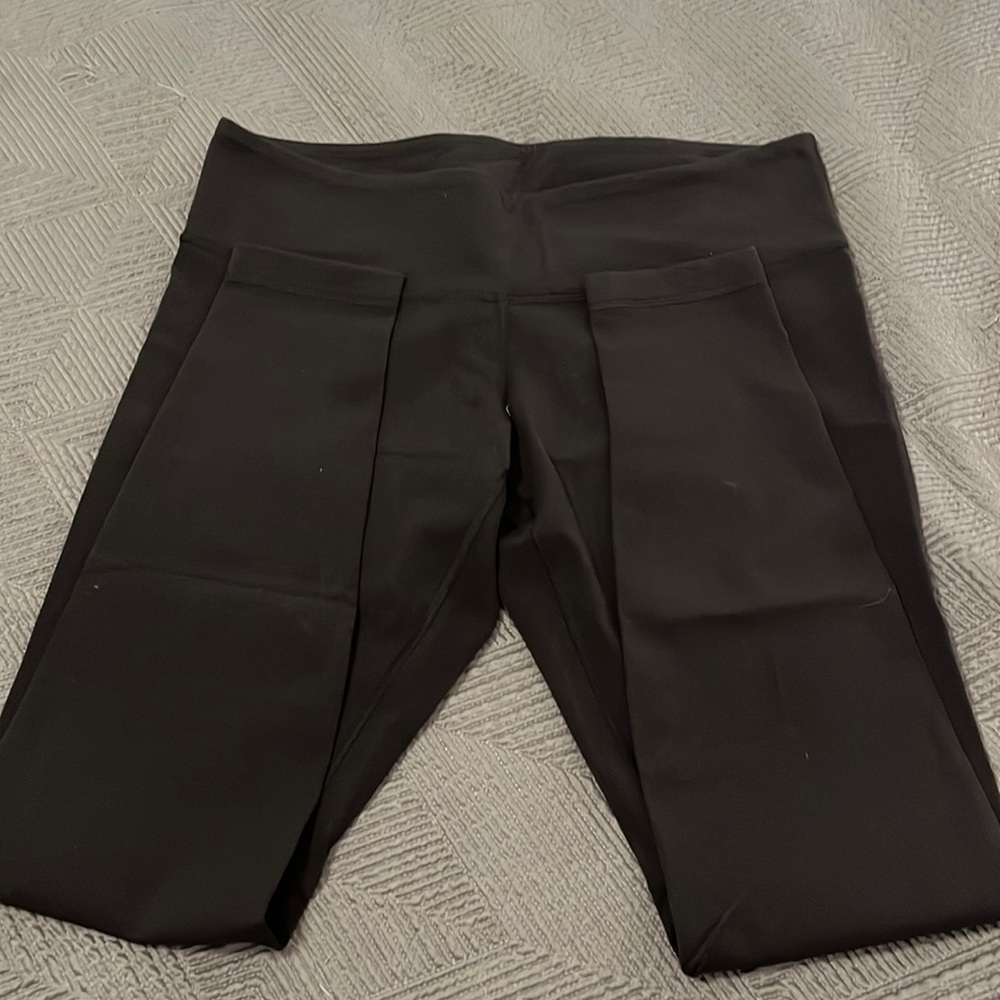 Women’s LuLu lemon yoga pants